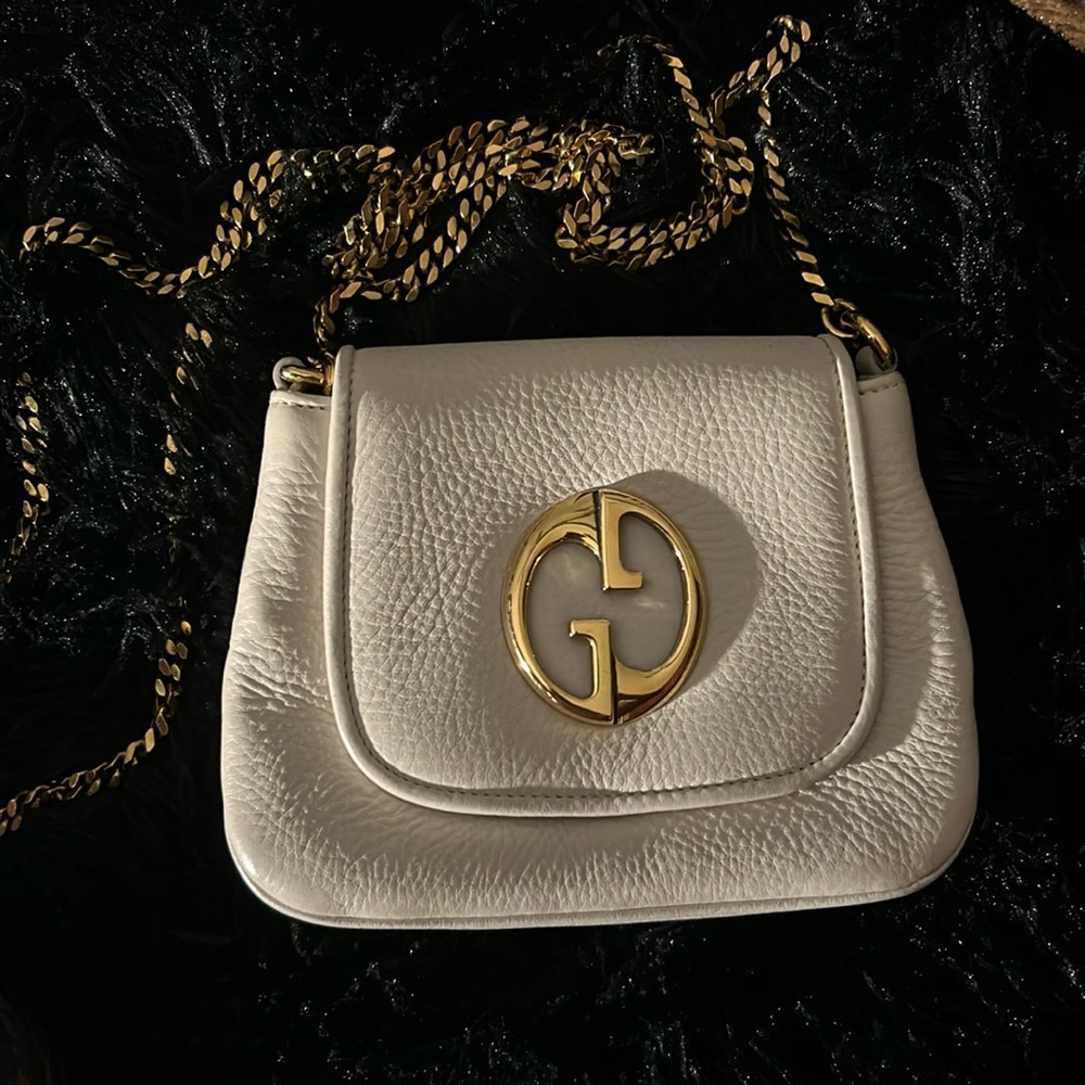 Vintage Gucci purse with gold chain